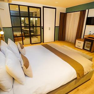 Fragments Hotel